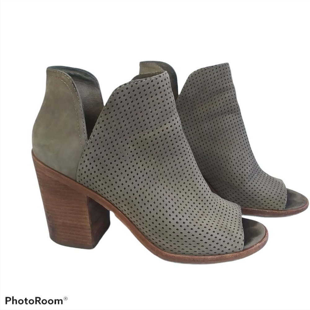 Steve Madden Taupe Grey Tala Leather Bootie Open Toe‎ Perforated US size 8.5